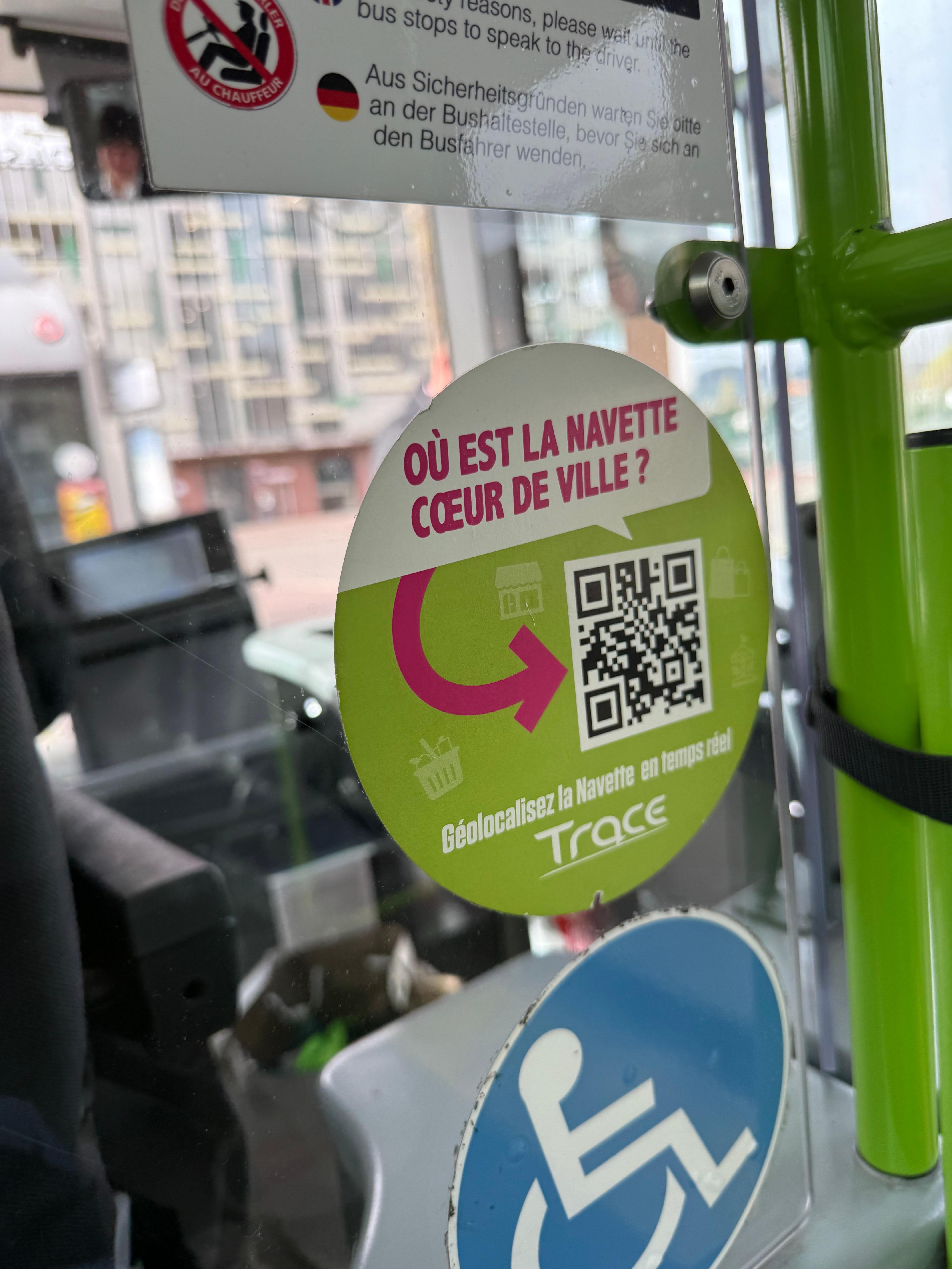 The info for the FREE navette (shuttle)