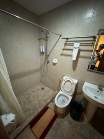 Toilet that doesn’t have hot water