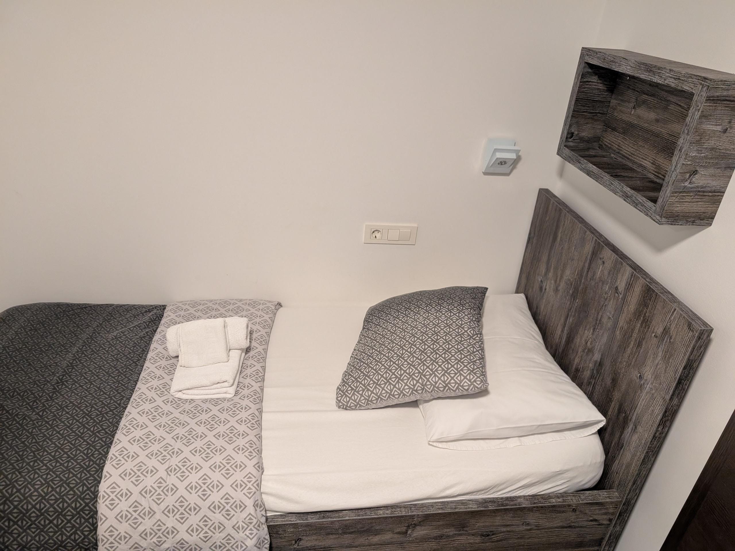 Twin Bed