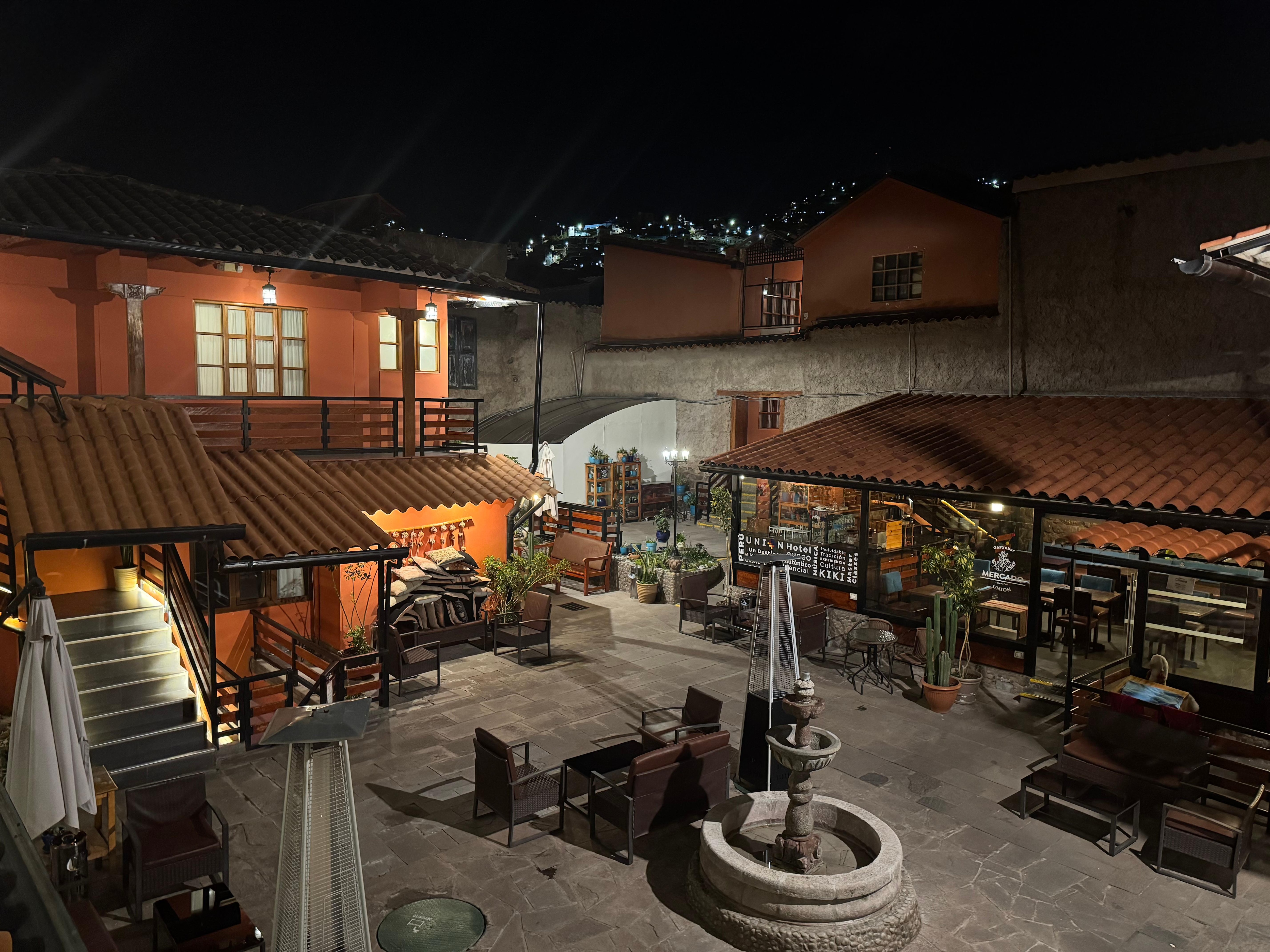 The courtyard at night is peaceful and beautiful