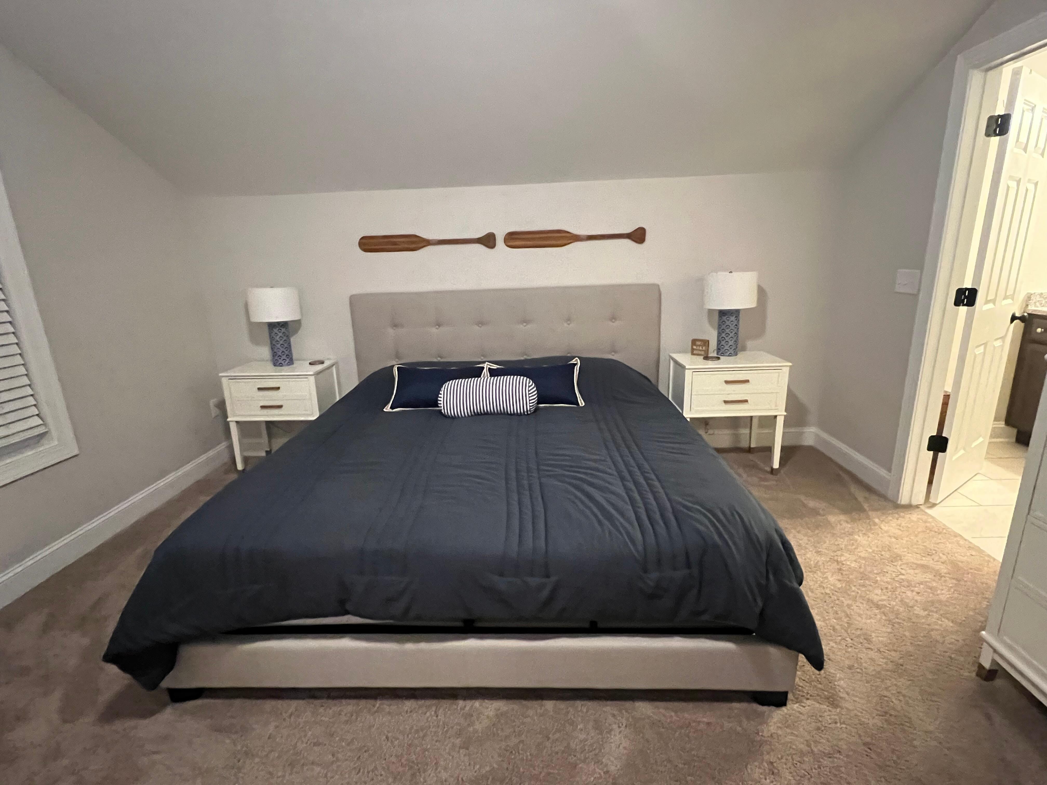 Upstairs bedroom 