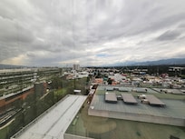 Vista al Comercial Miraflores desde la habitación