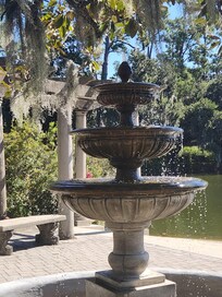 Airlie Gardens