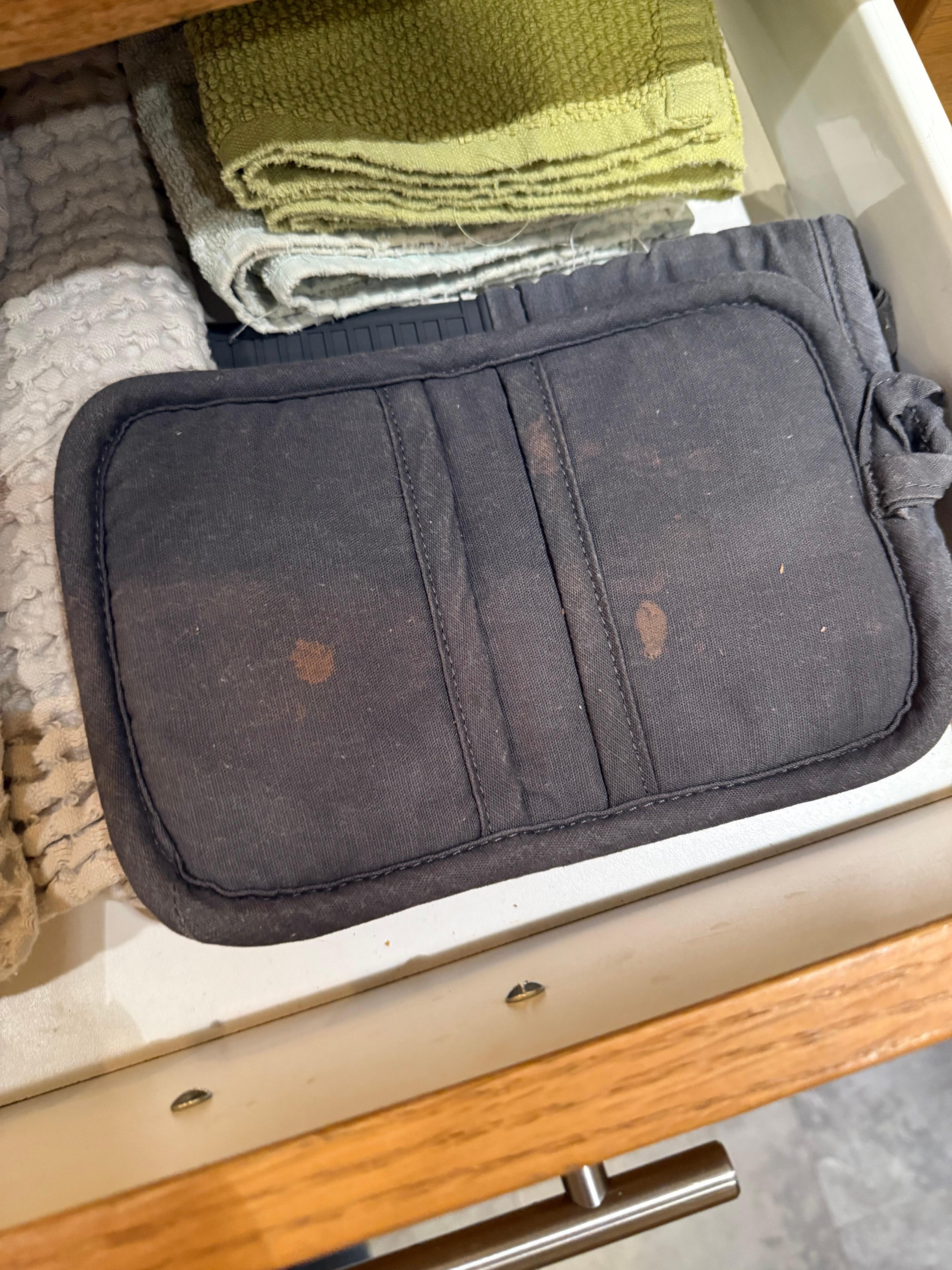 Dirty potholders 