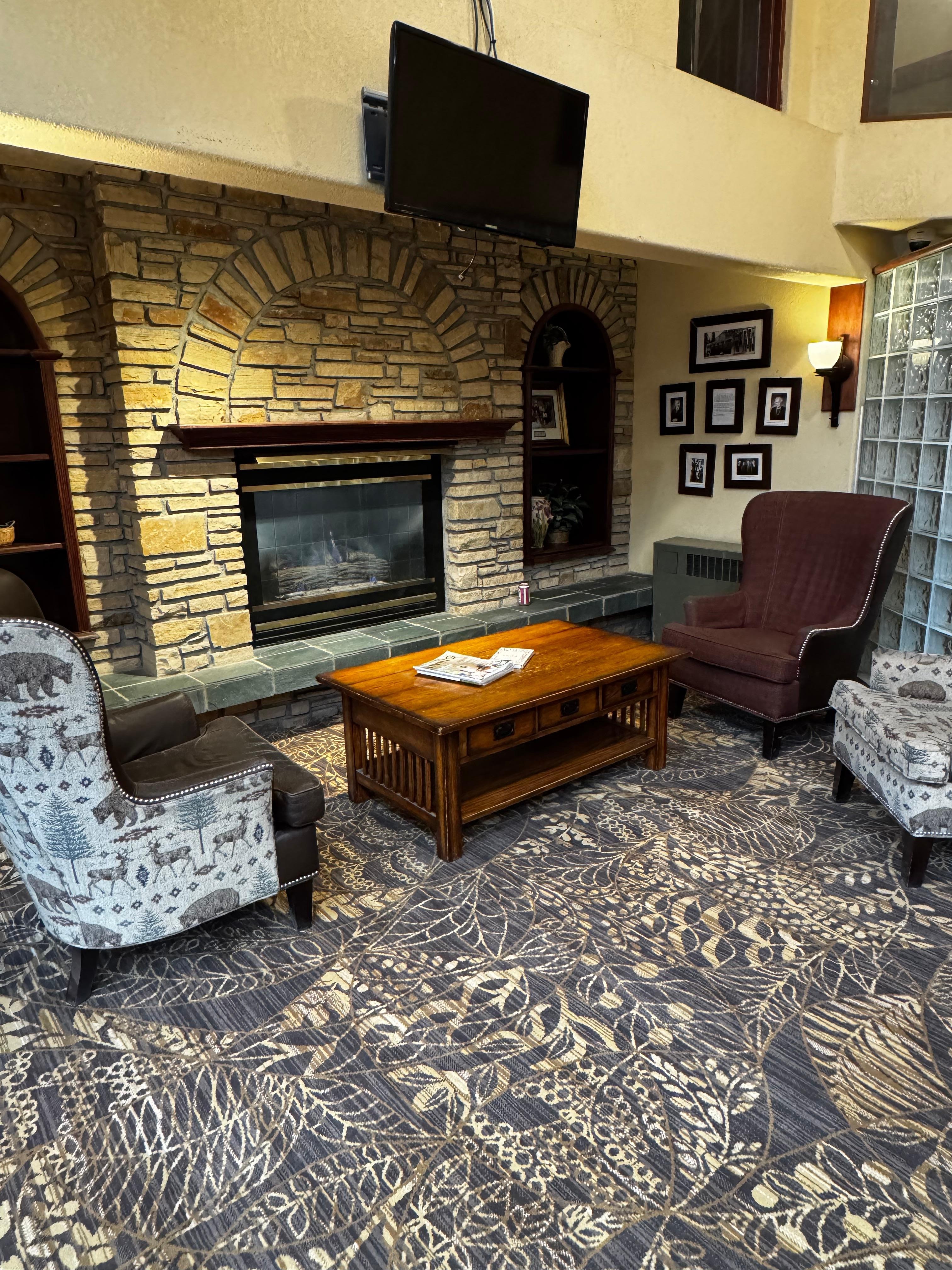 Main lobby area near Irwin Mountain Inn 