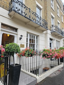 Exterior of Astors Belgravia