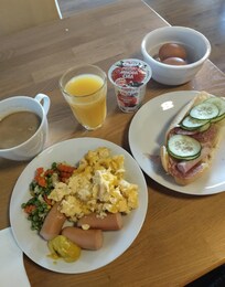 Buffet Breakfast
