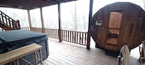 Hot Tub & Sauna