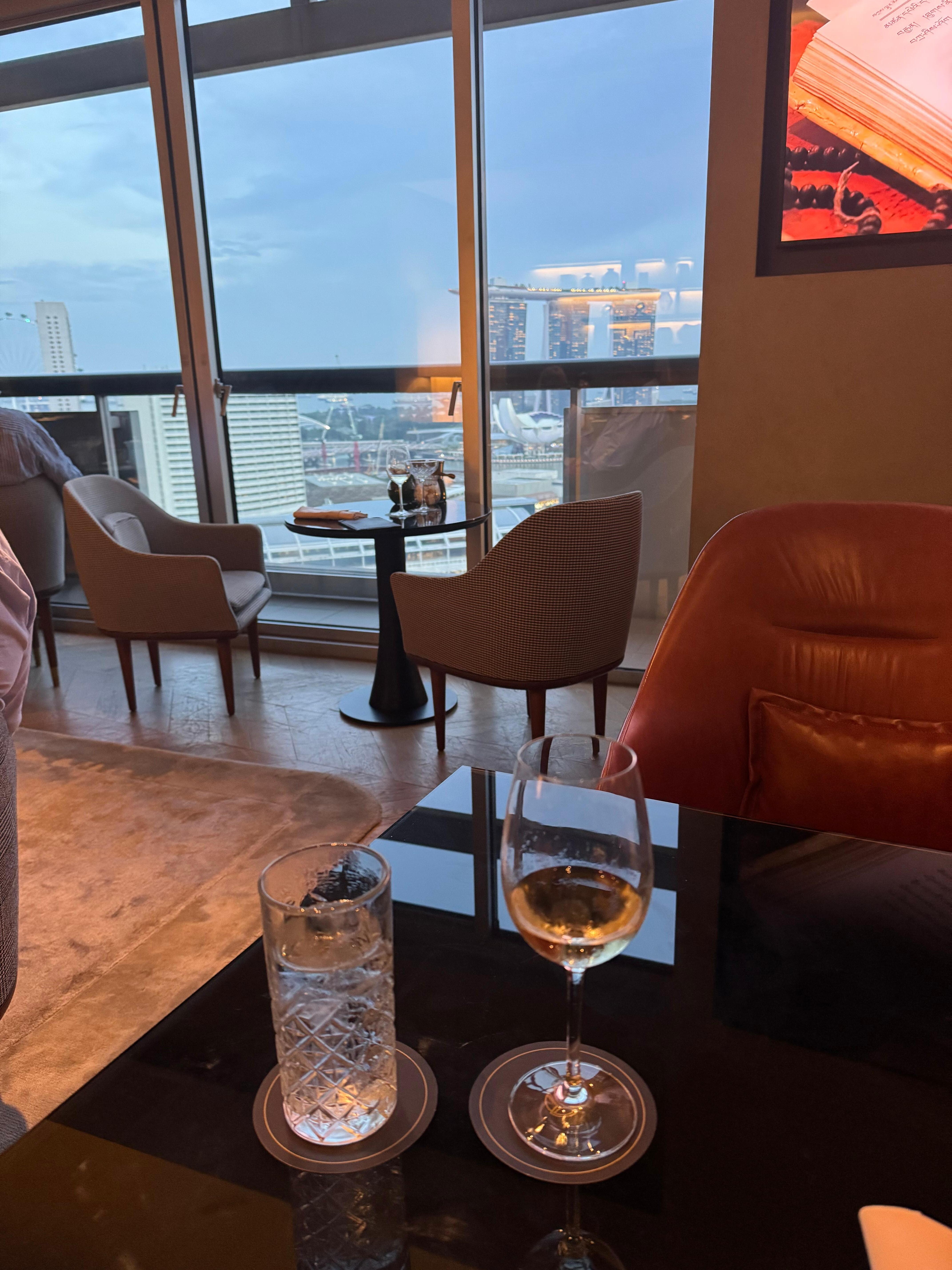 Gold Lounge