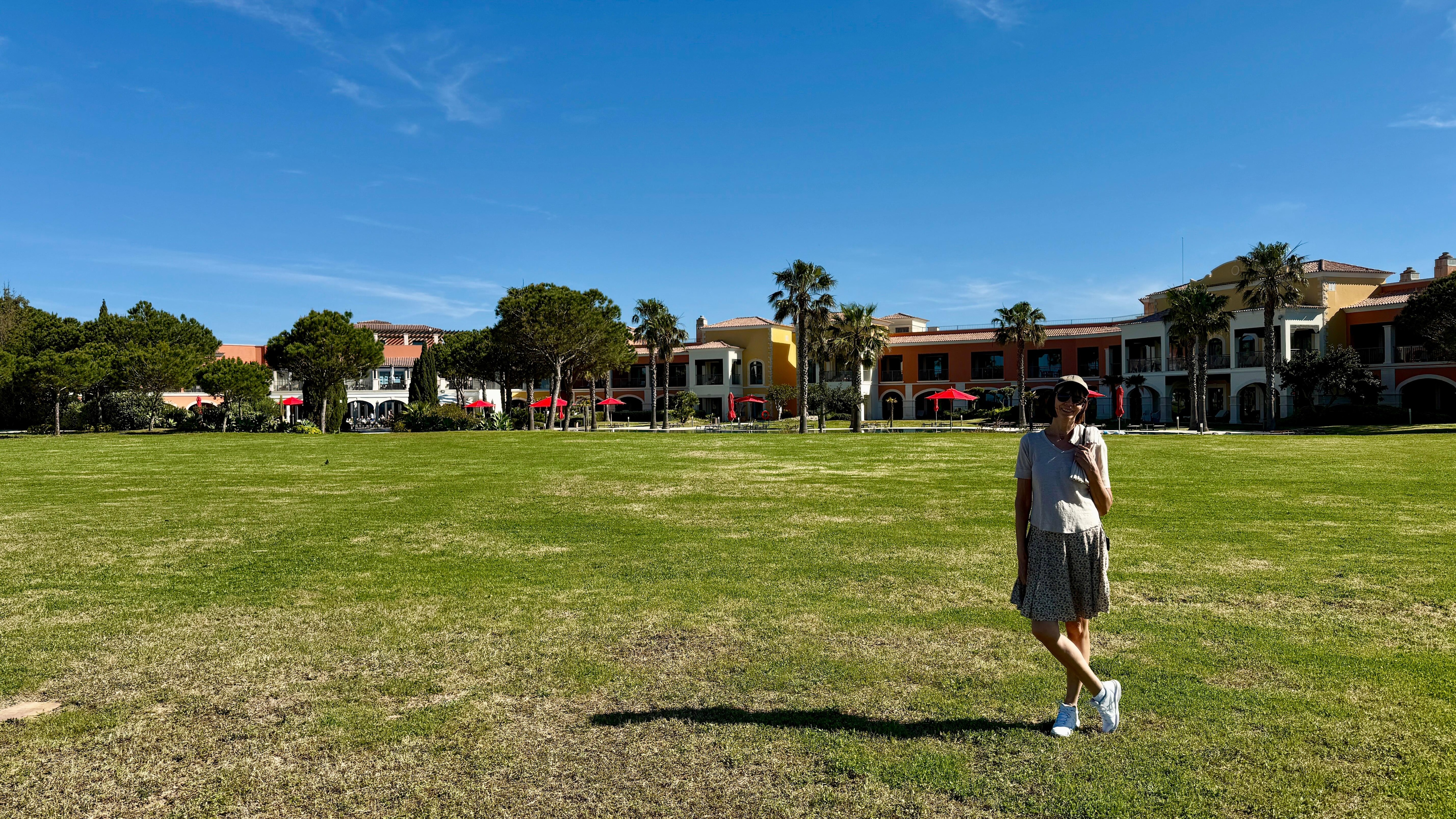 Looking back to the hotel
