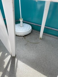 Grünspan auf dem Balkon