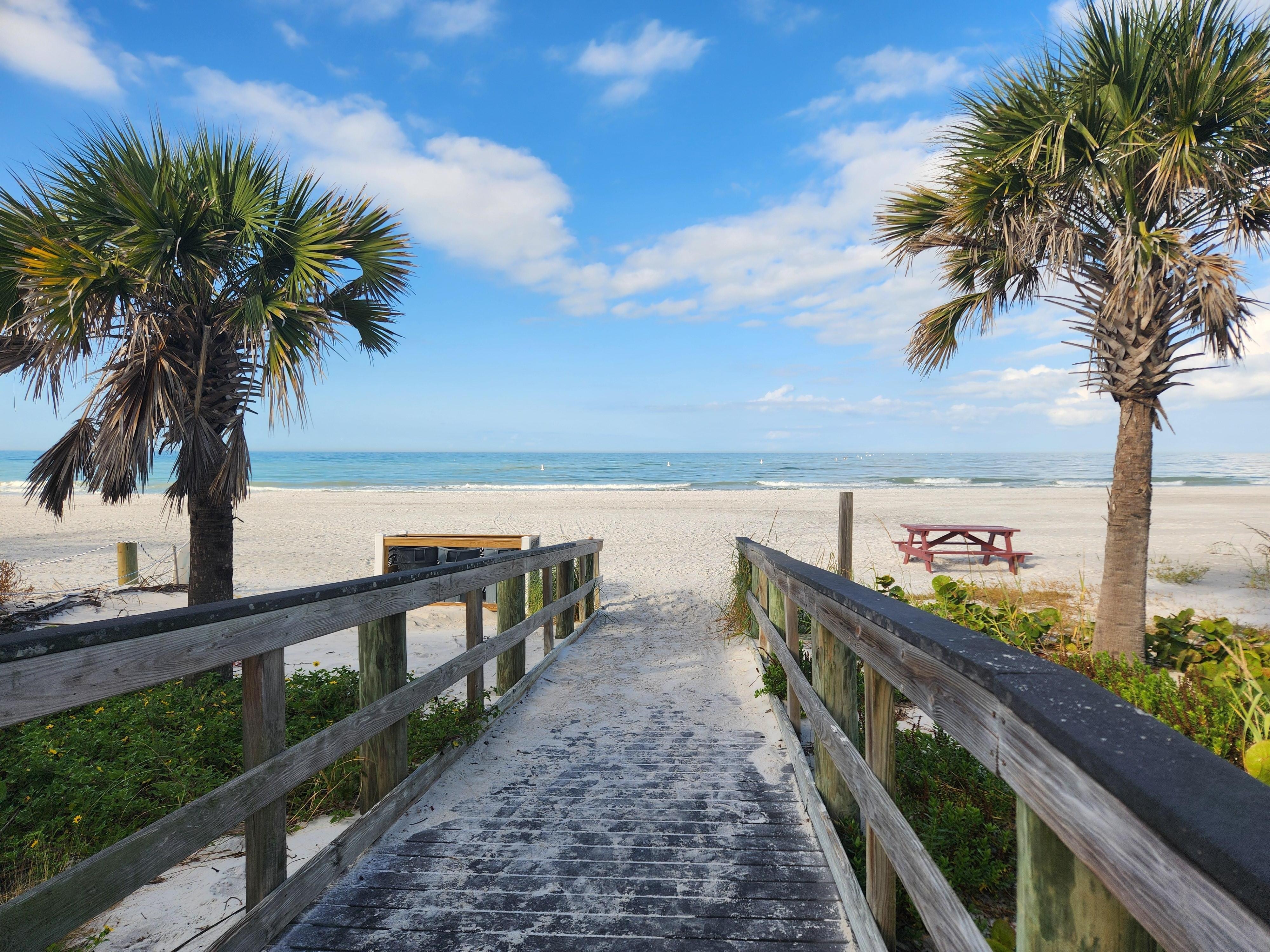 A few steps from the bungalow