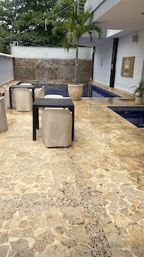 Jacuzzi not even on.
