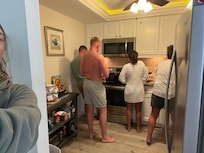 Kitchen small for more than two people it fully equipped