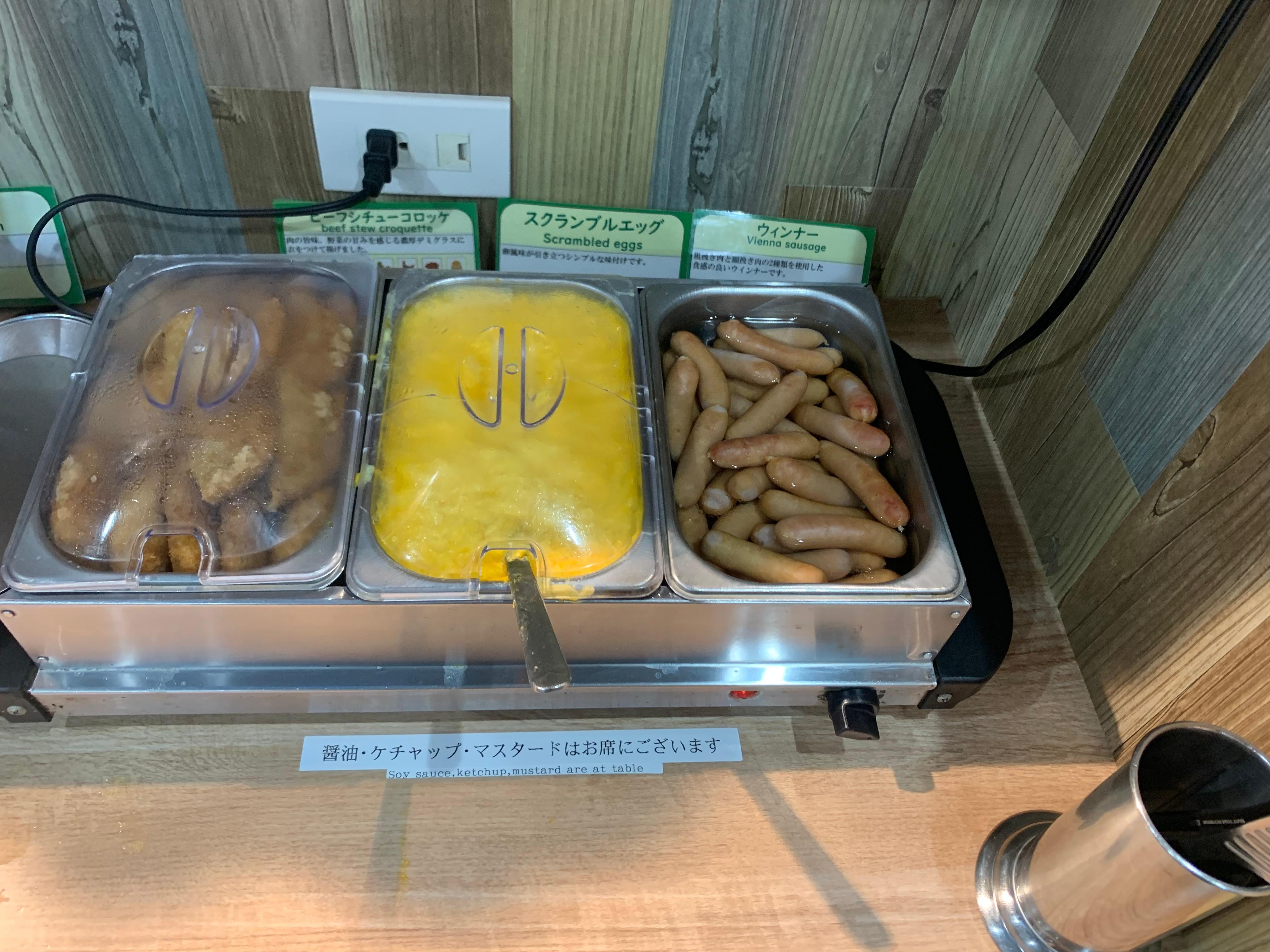 Healthy food for complimentary breakfast.