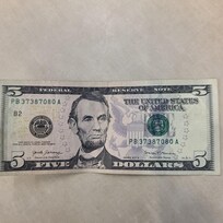 FIVE DOLLARS EXTRA FEE FOR ALL HOTELS.COM CUSTOMERS AT THIS HOTEL SCAM THEY COLLECT EVER ROOM OVER 40 OR SO A DAY!!! QUITE A CHUNK OF CASH