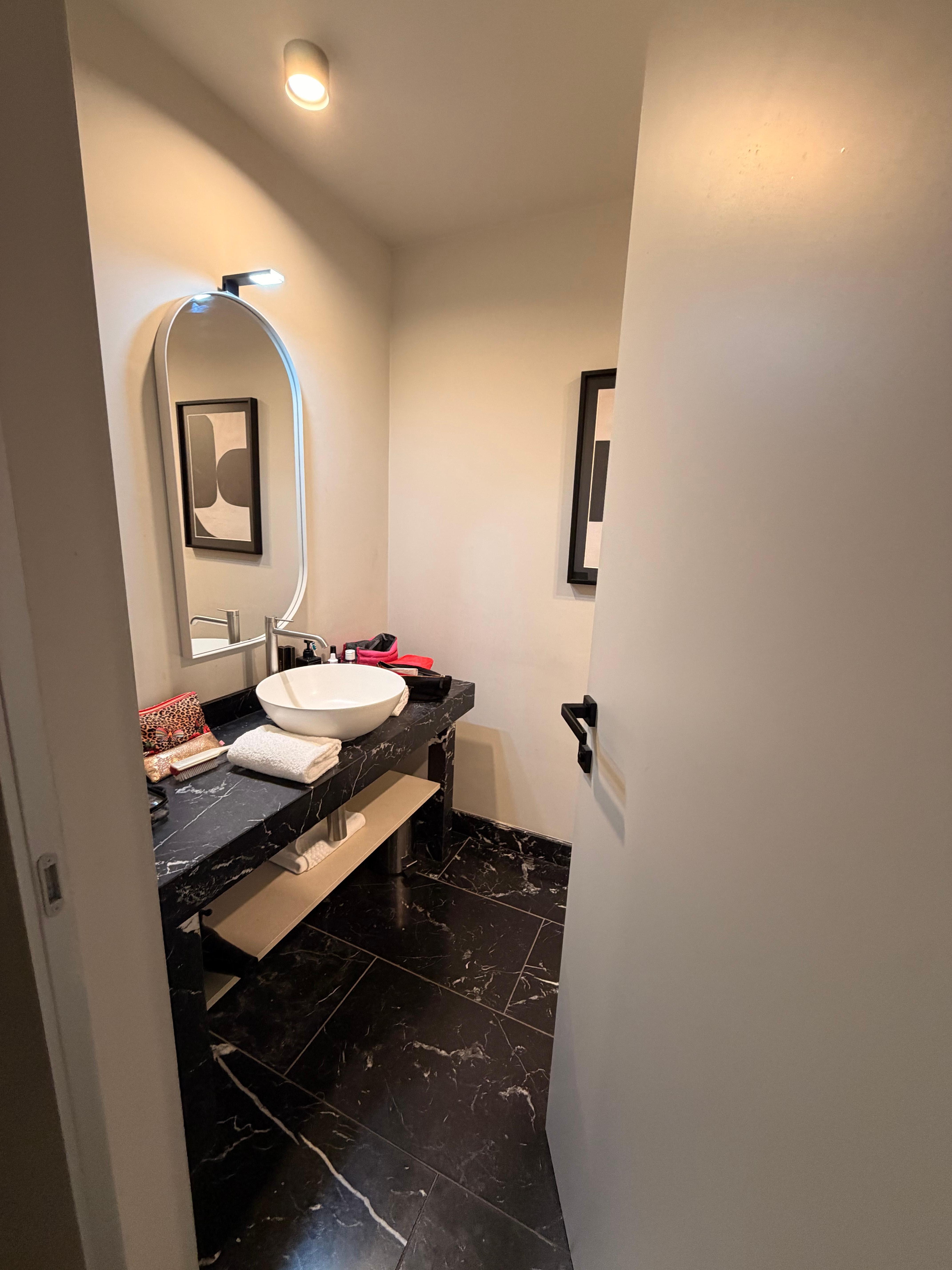 Love the black marble