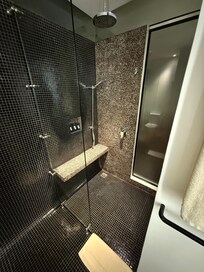 Walk in shower