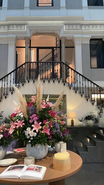 The main entrance was beautiful with fresh flowers and comfortable seating