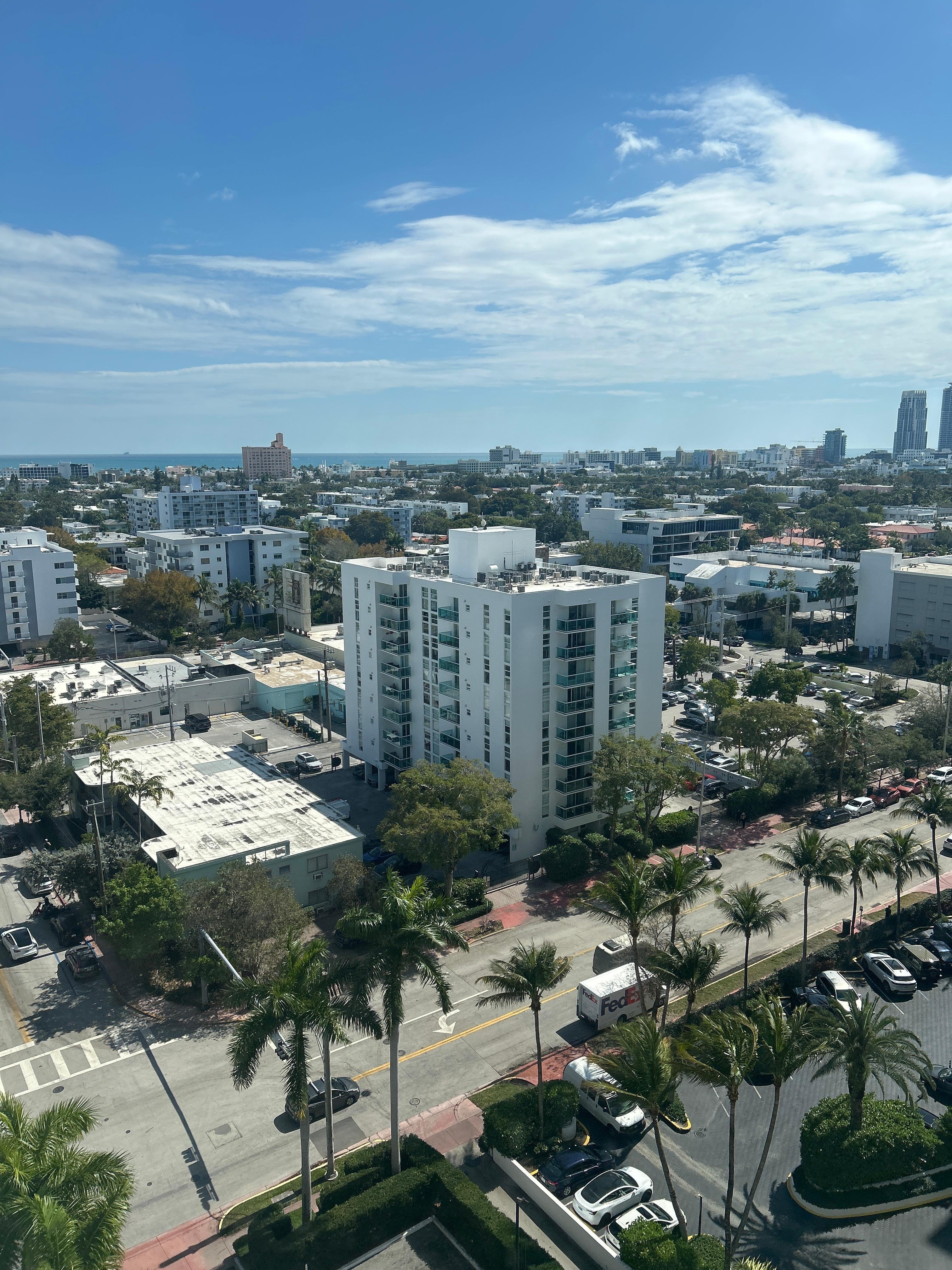 If you like view good walking to a mall 15 stay open until 11 