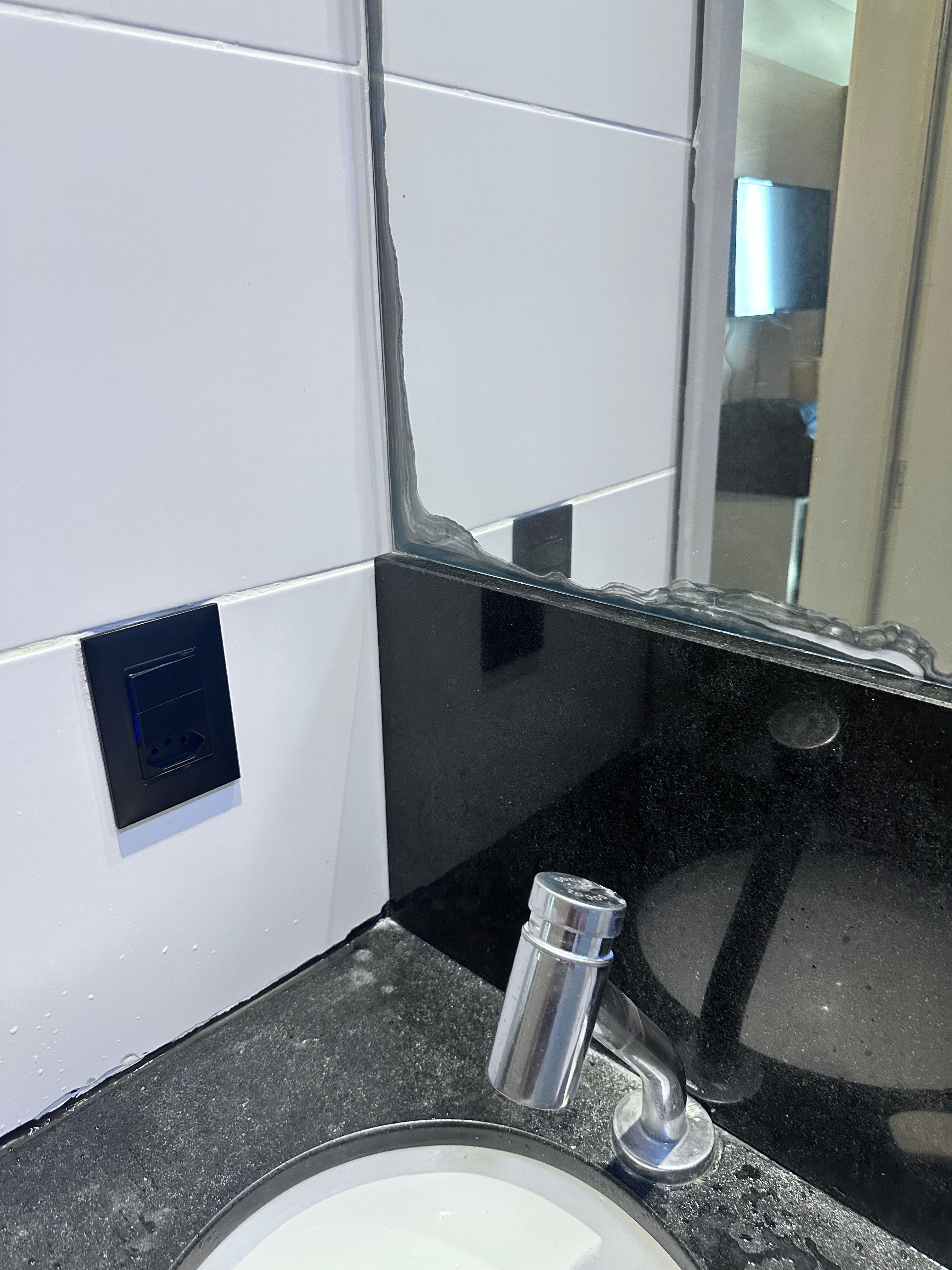 Espelho Velho com marcas