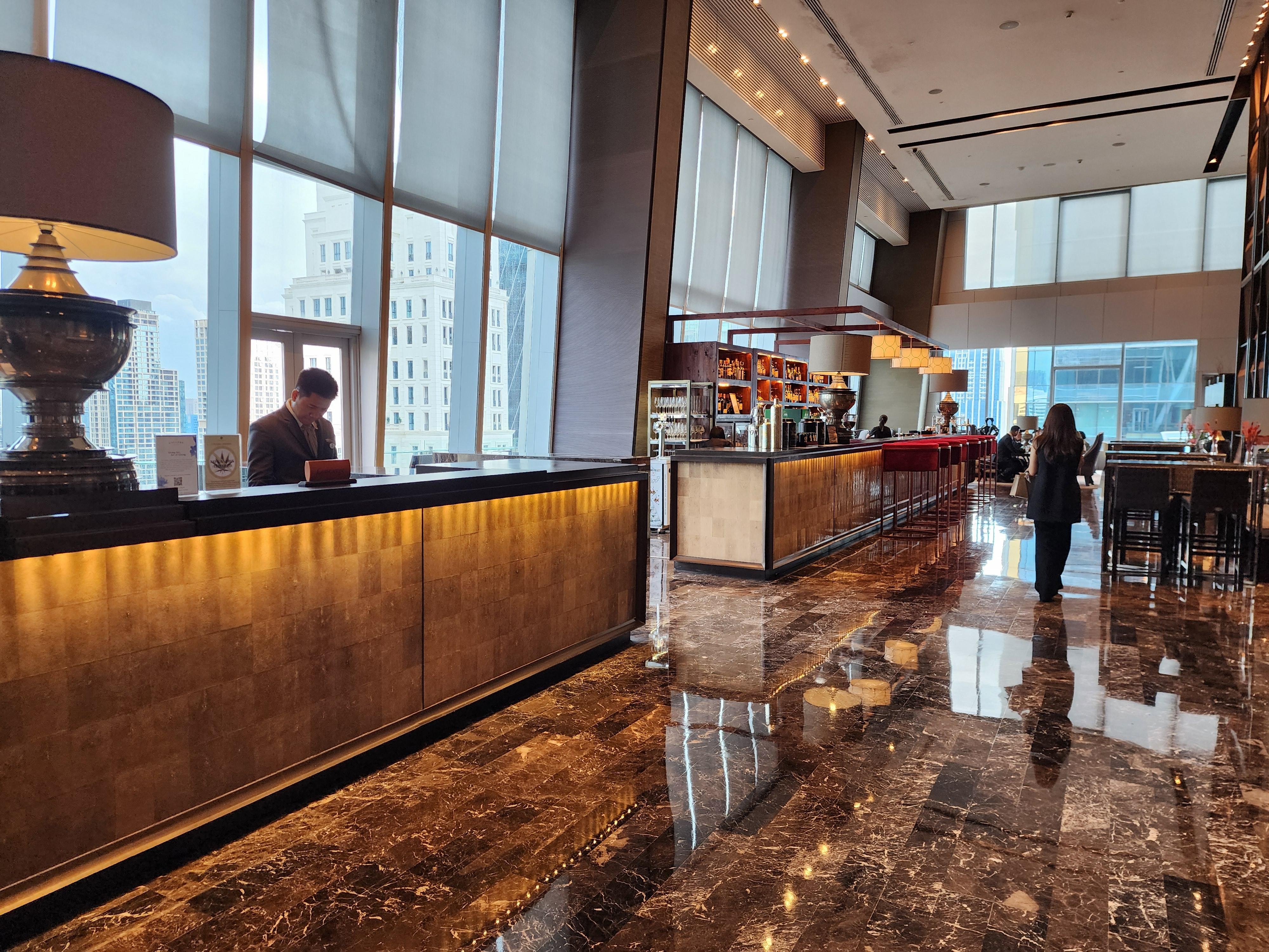 飯店大廳在24樓