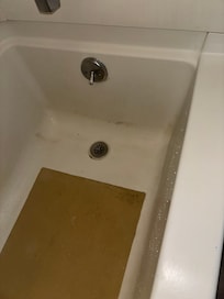 Bathtub