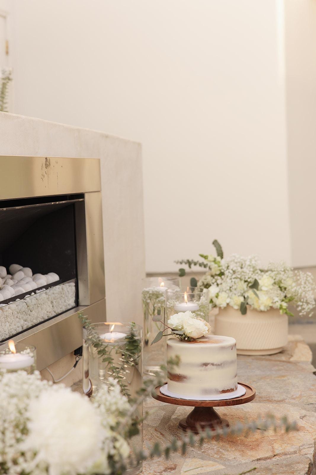 Deserts next to the fireplace