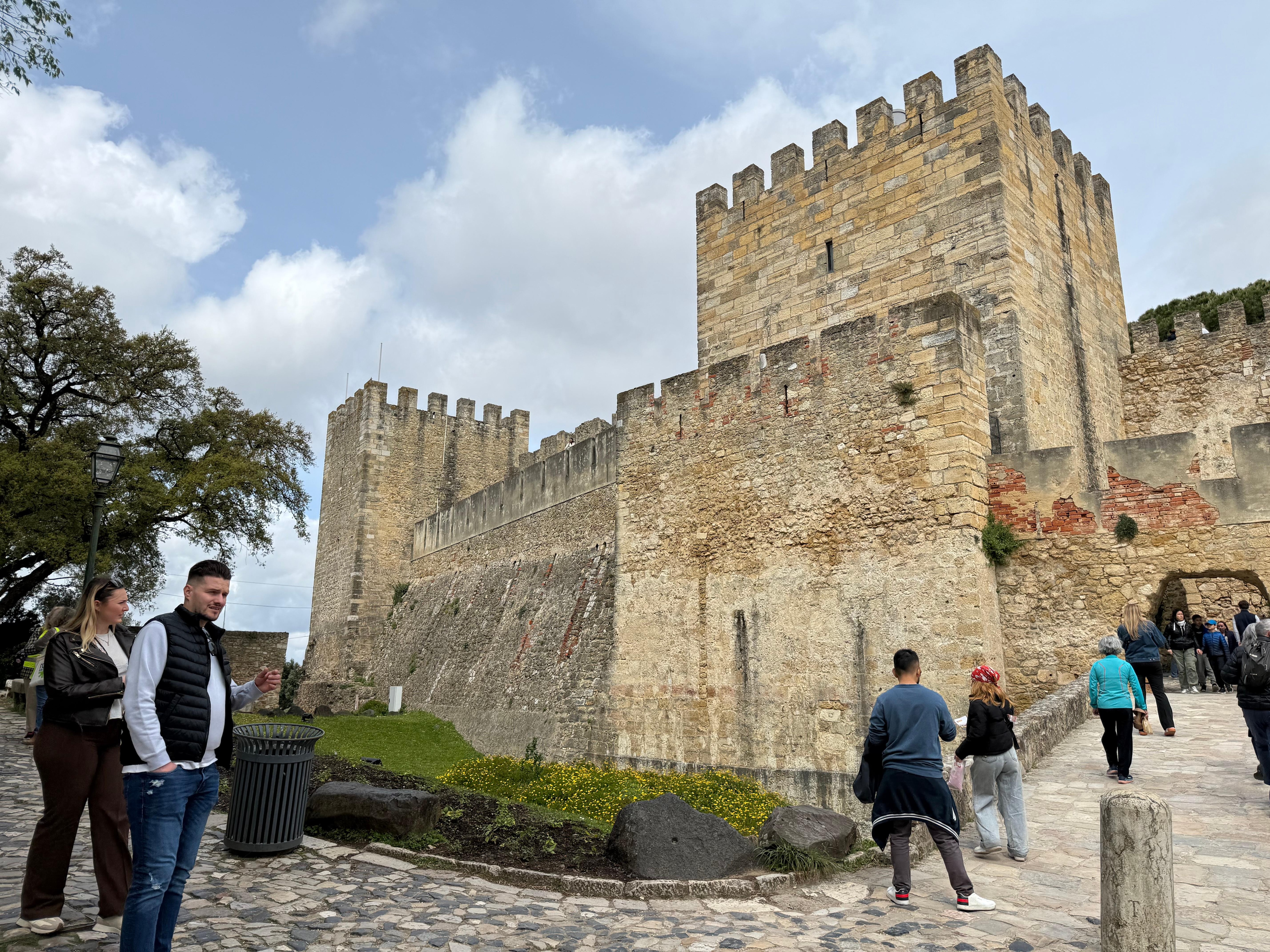 Sao Jorge Castle
