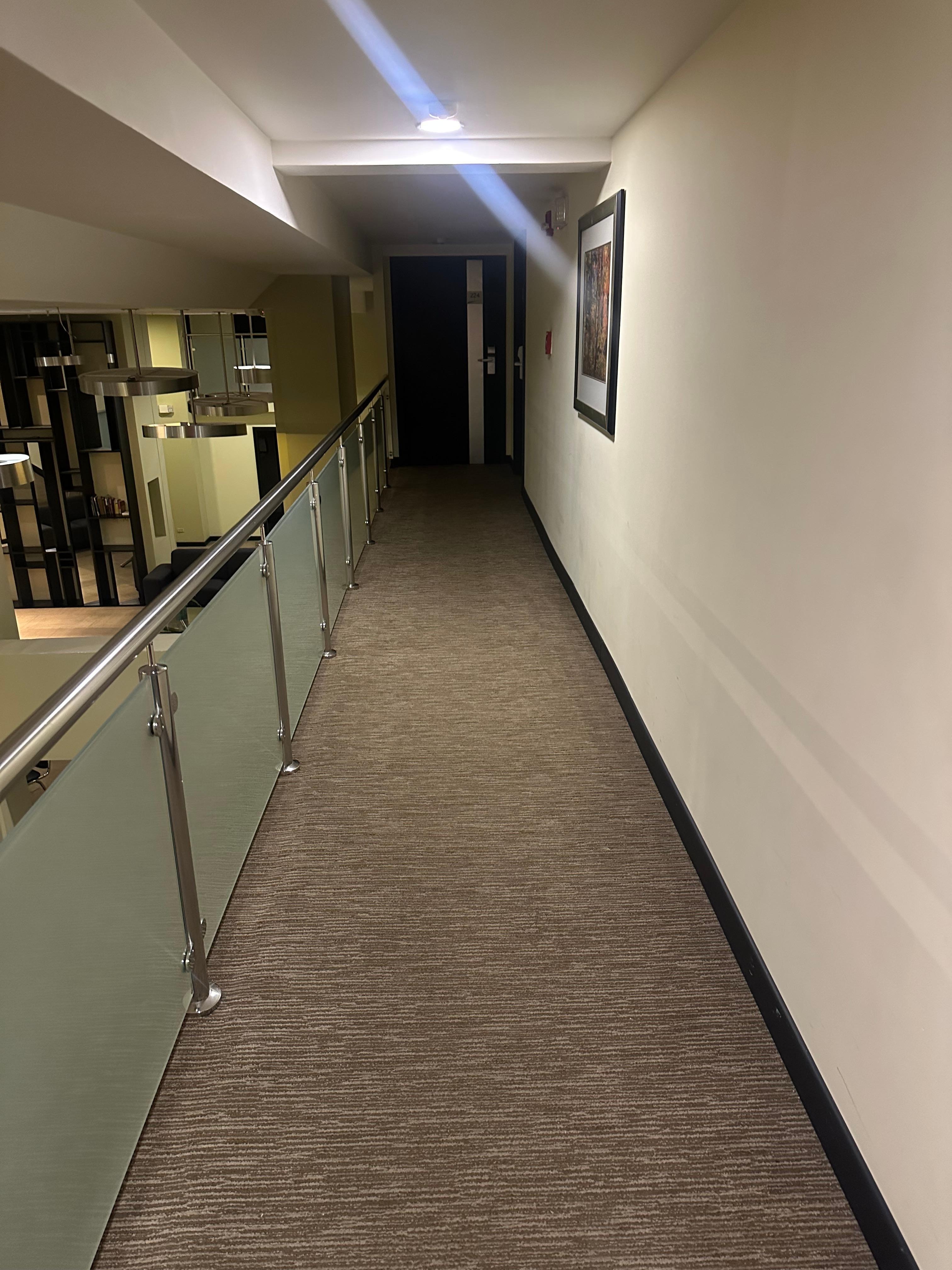 Este es el
Segundo nivel del que hablo! Habitaciones techo bajito 