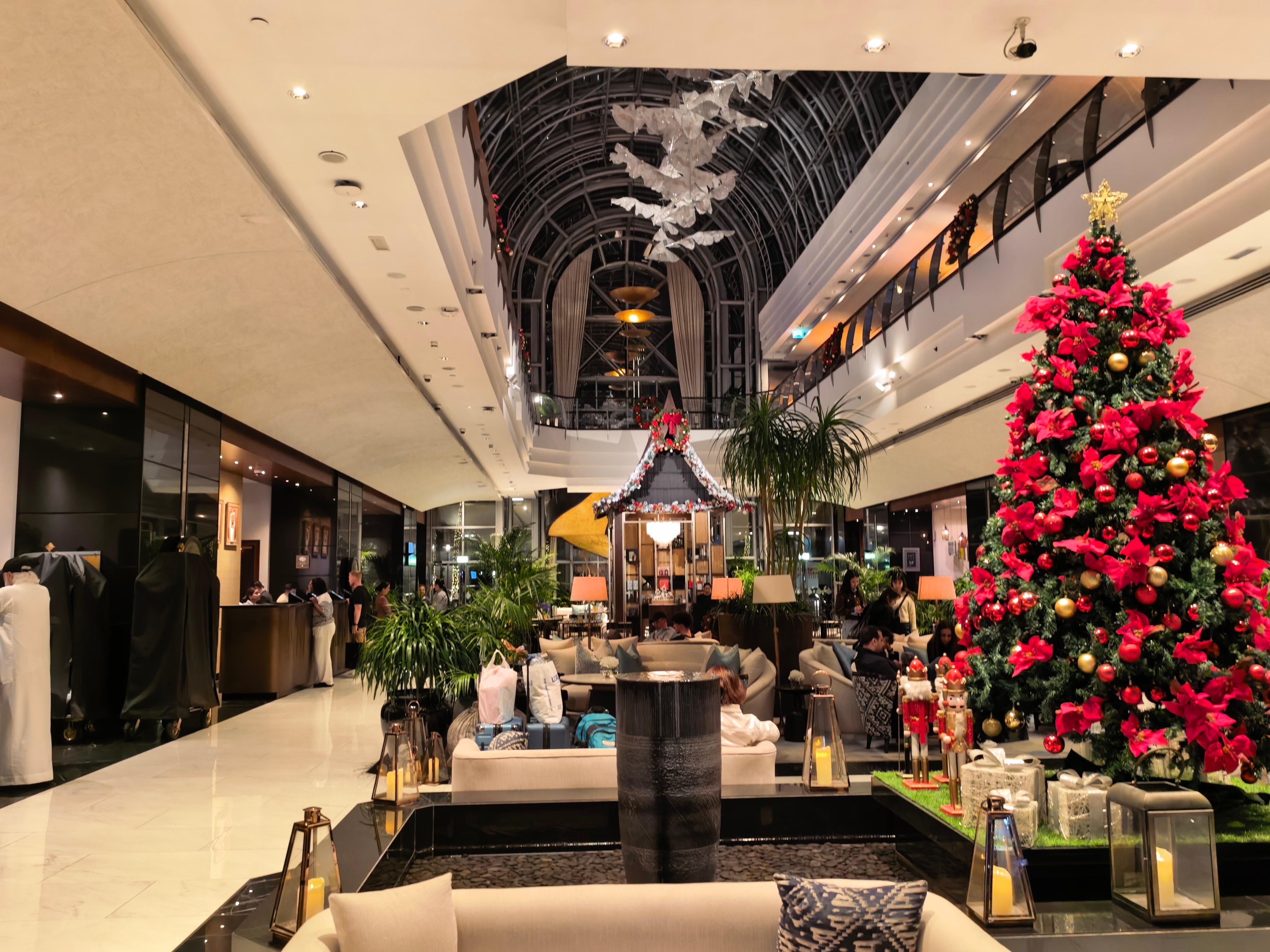 The hotel is nice and walk to Purj Khalifa in 30 min.