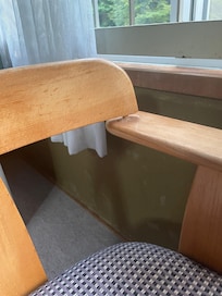 この部分も外れかけていました。