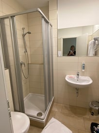 Neuwertiges Bad