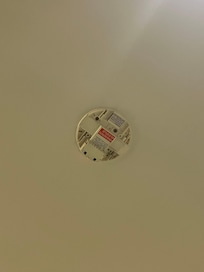 No smoke detector