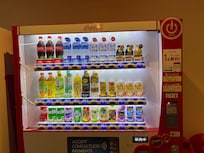 每層有不同的飲料