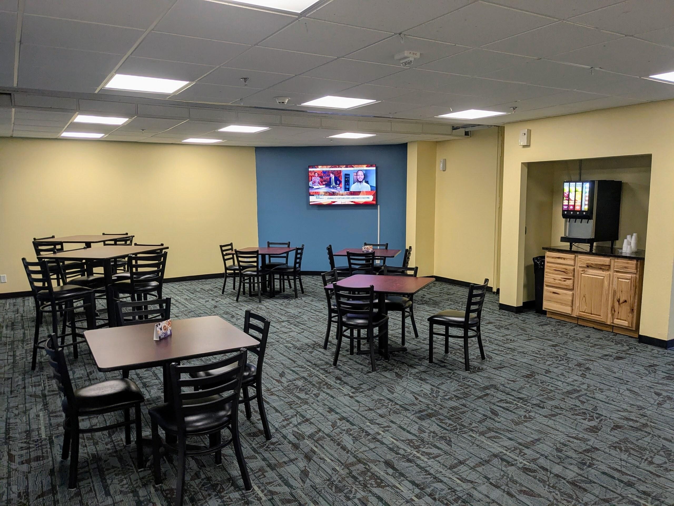 Breakfast room 2
