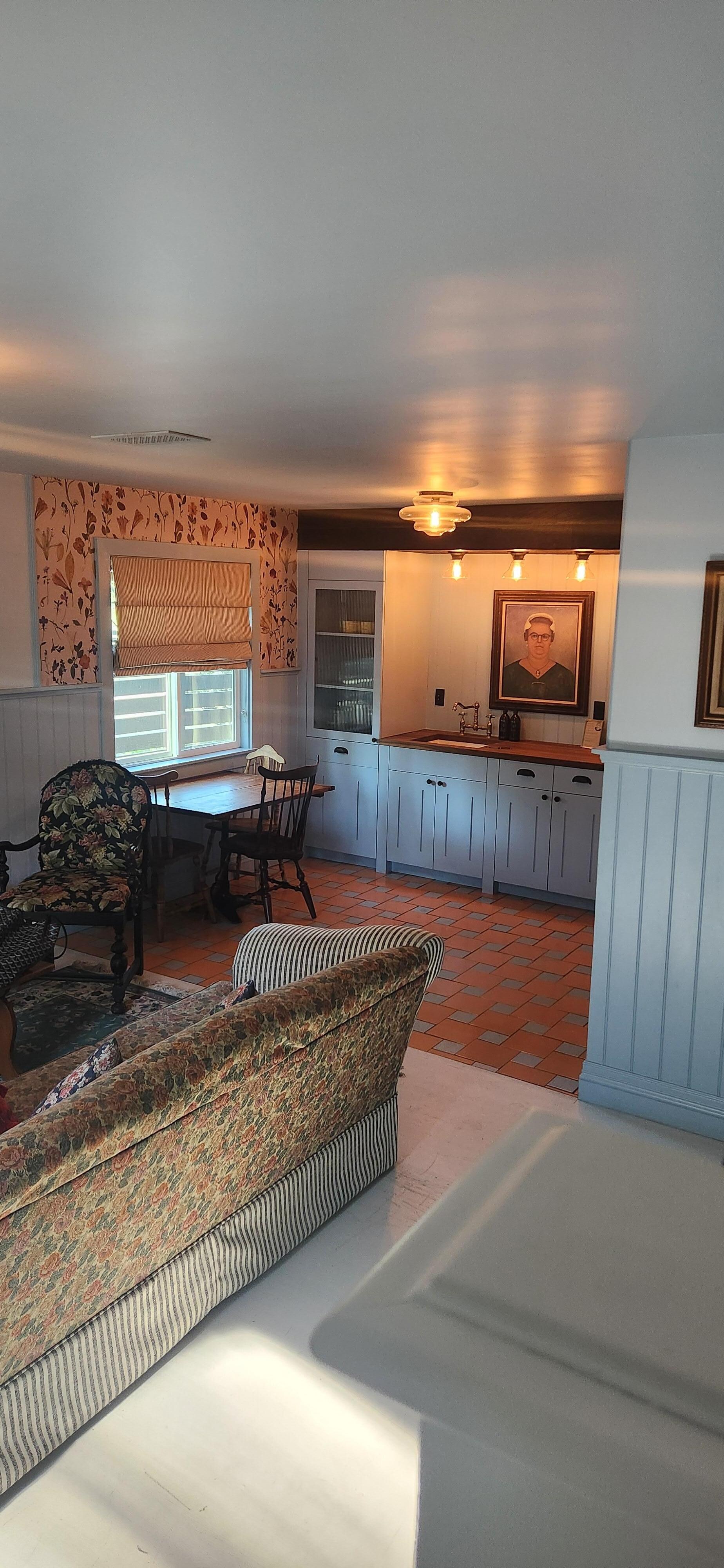 Marias cottage.