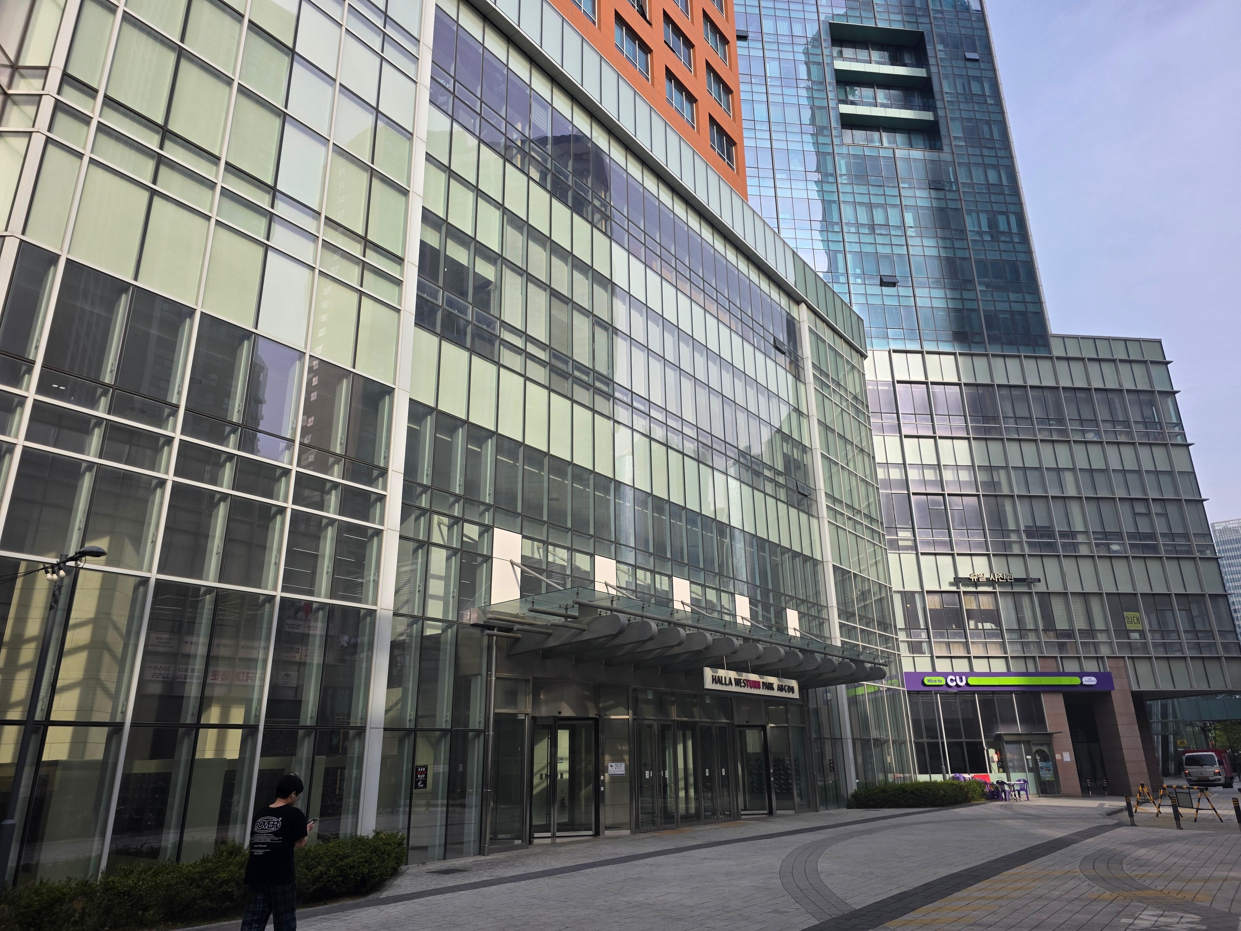 건물전경
Building front 