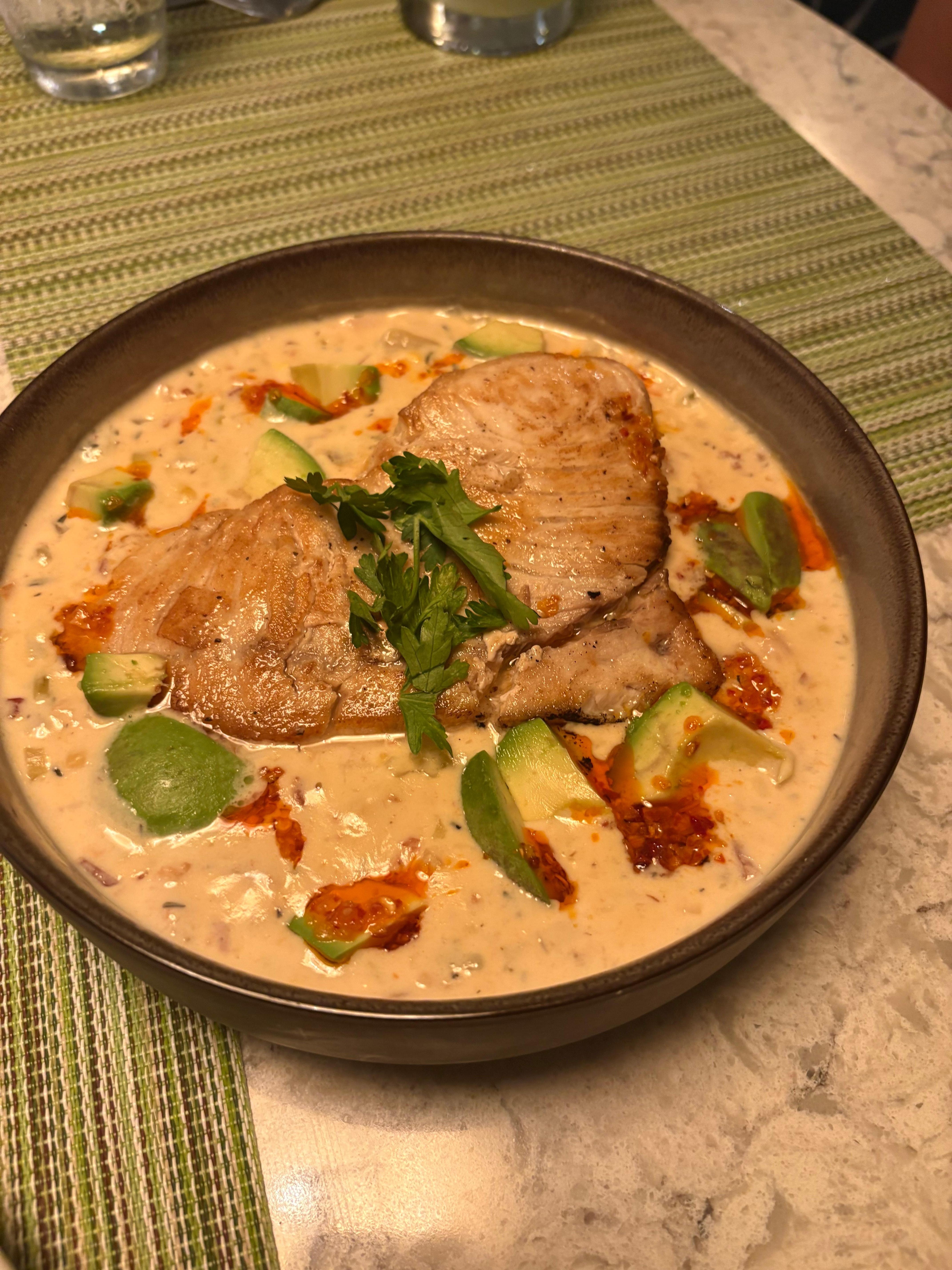 Swordfish with crab chowder 