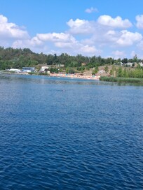 Badestrand vom See aus gesehen