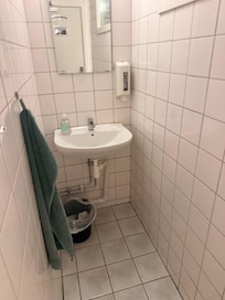 Shareable sink