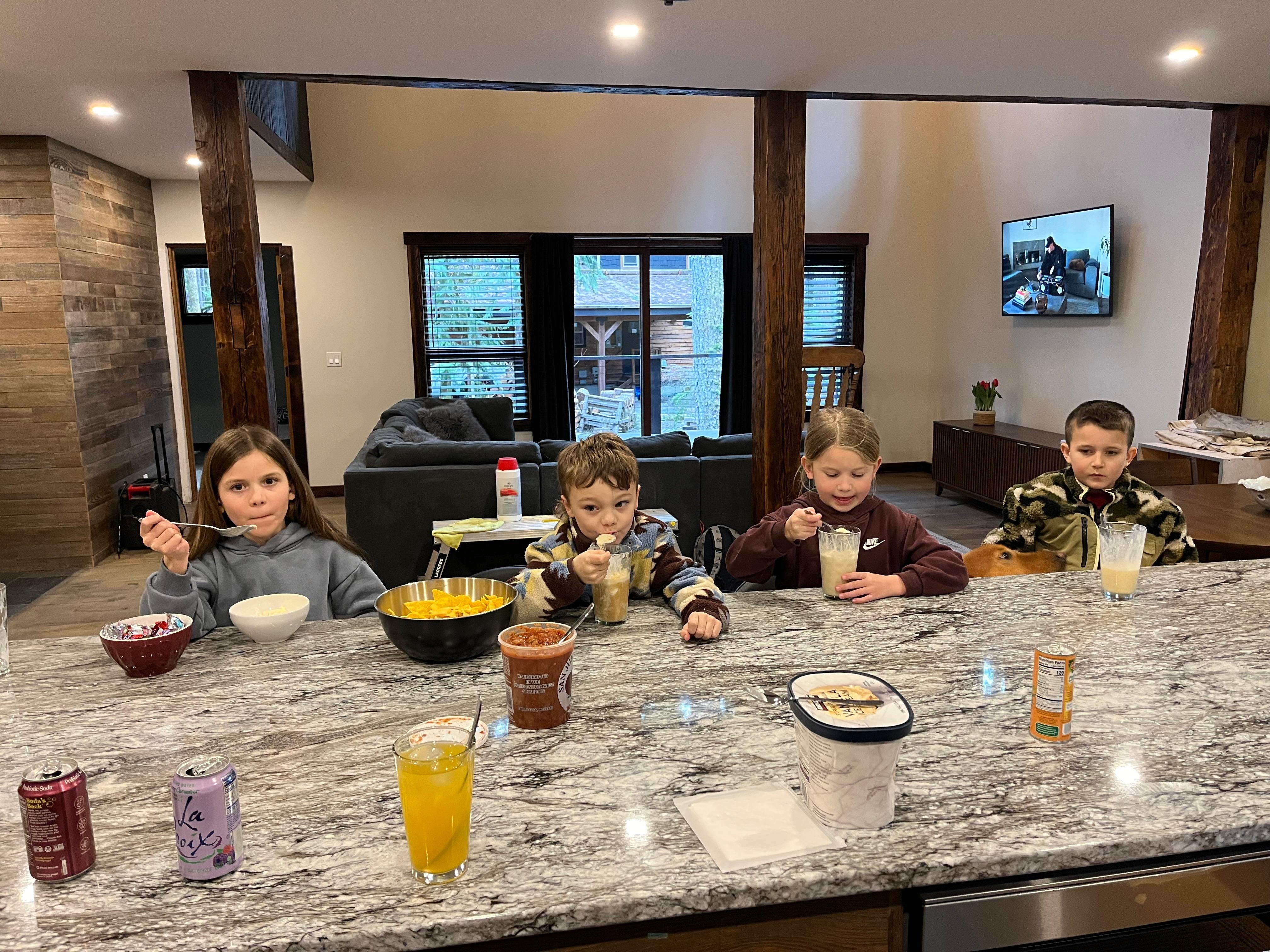 Root beer floats at the Black Diamond Inn 