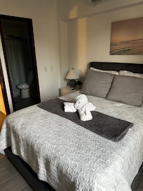 Two bedrooms with king size beds.