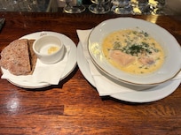 サーモンスープ:
是非食べてほしい美味しさ!
