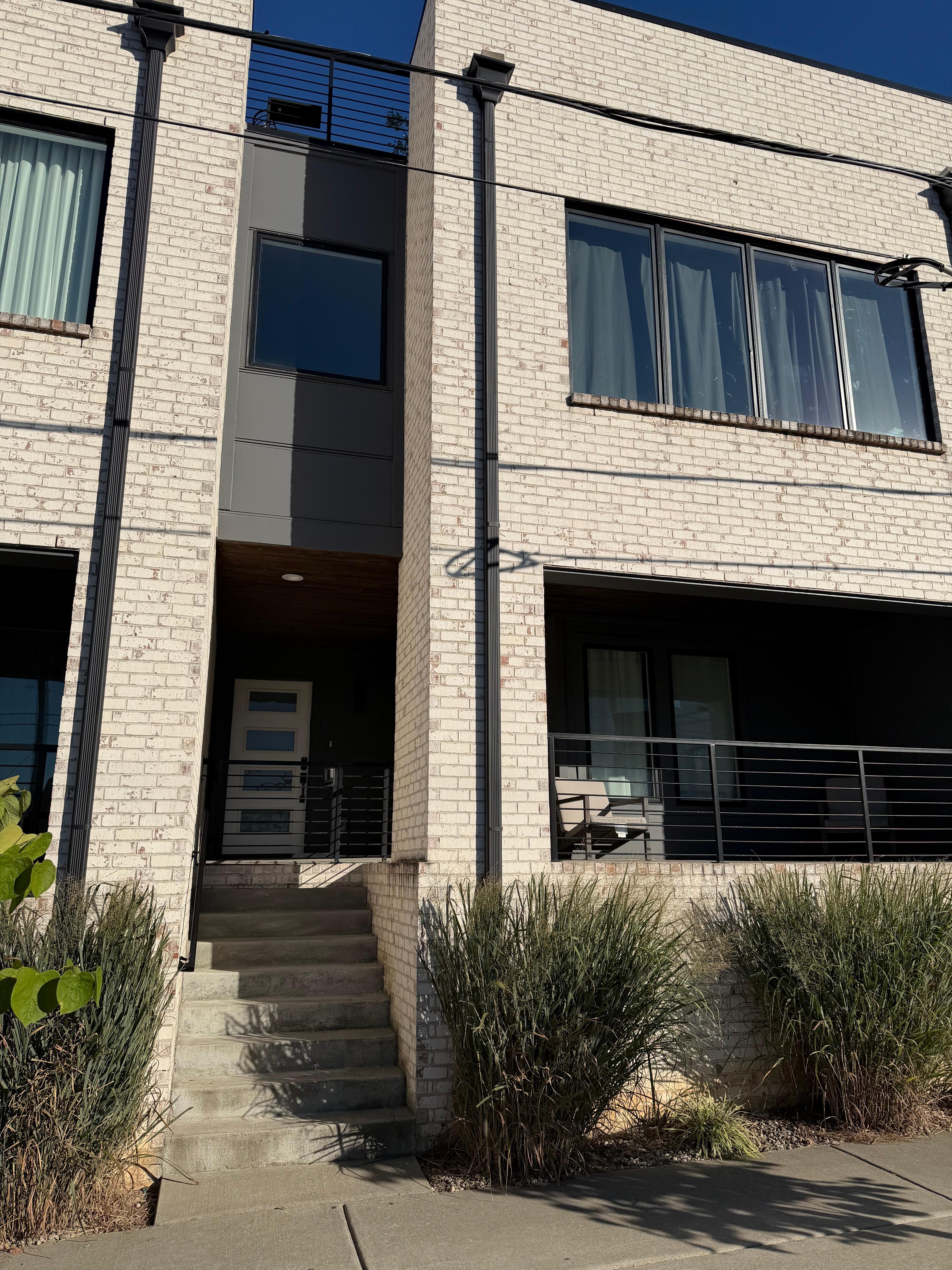 View from out in the street with no address visible whatsoever