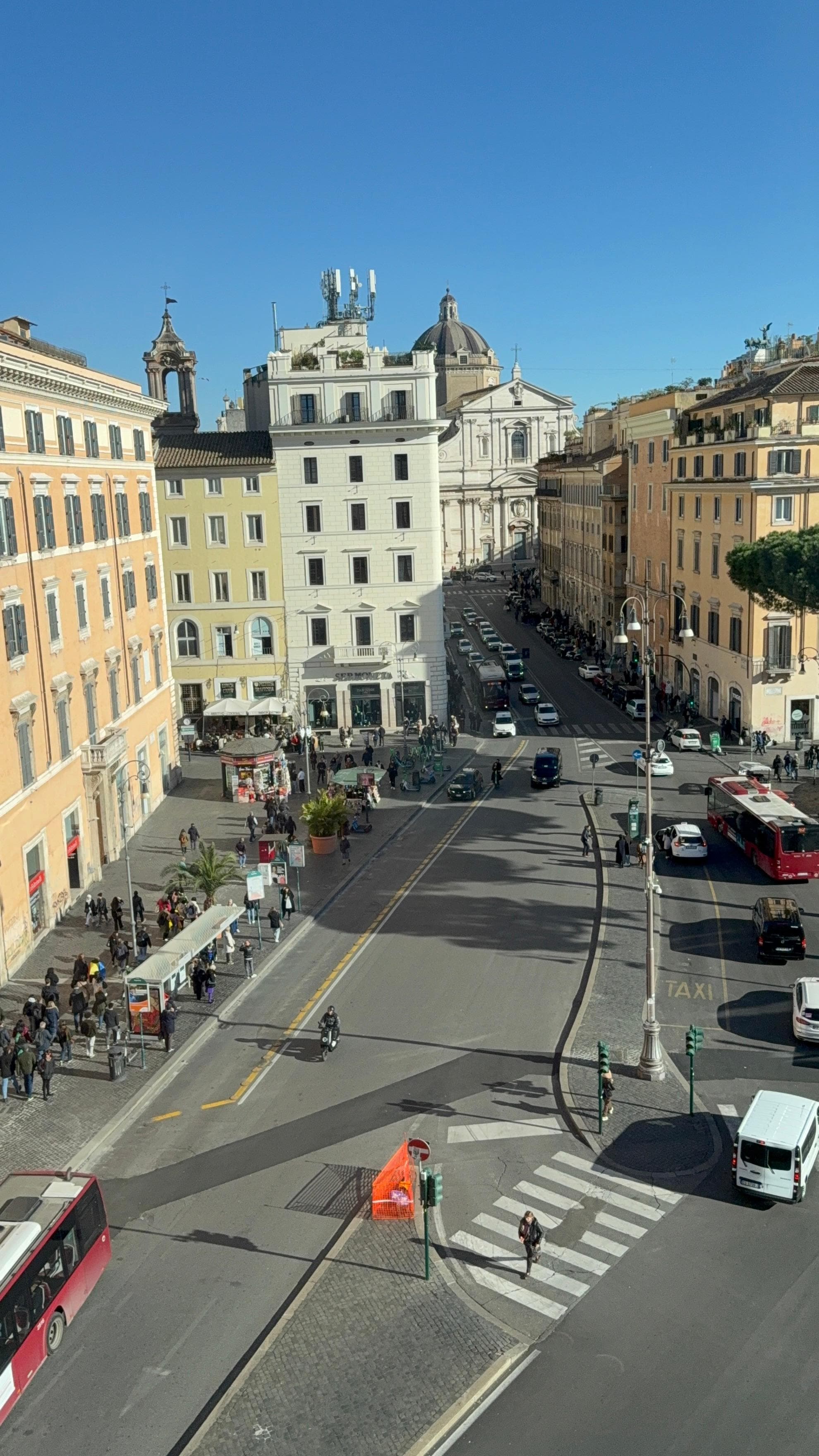 This is the only picture I took from our window. I only have videos can’t post here