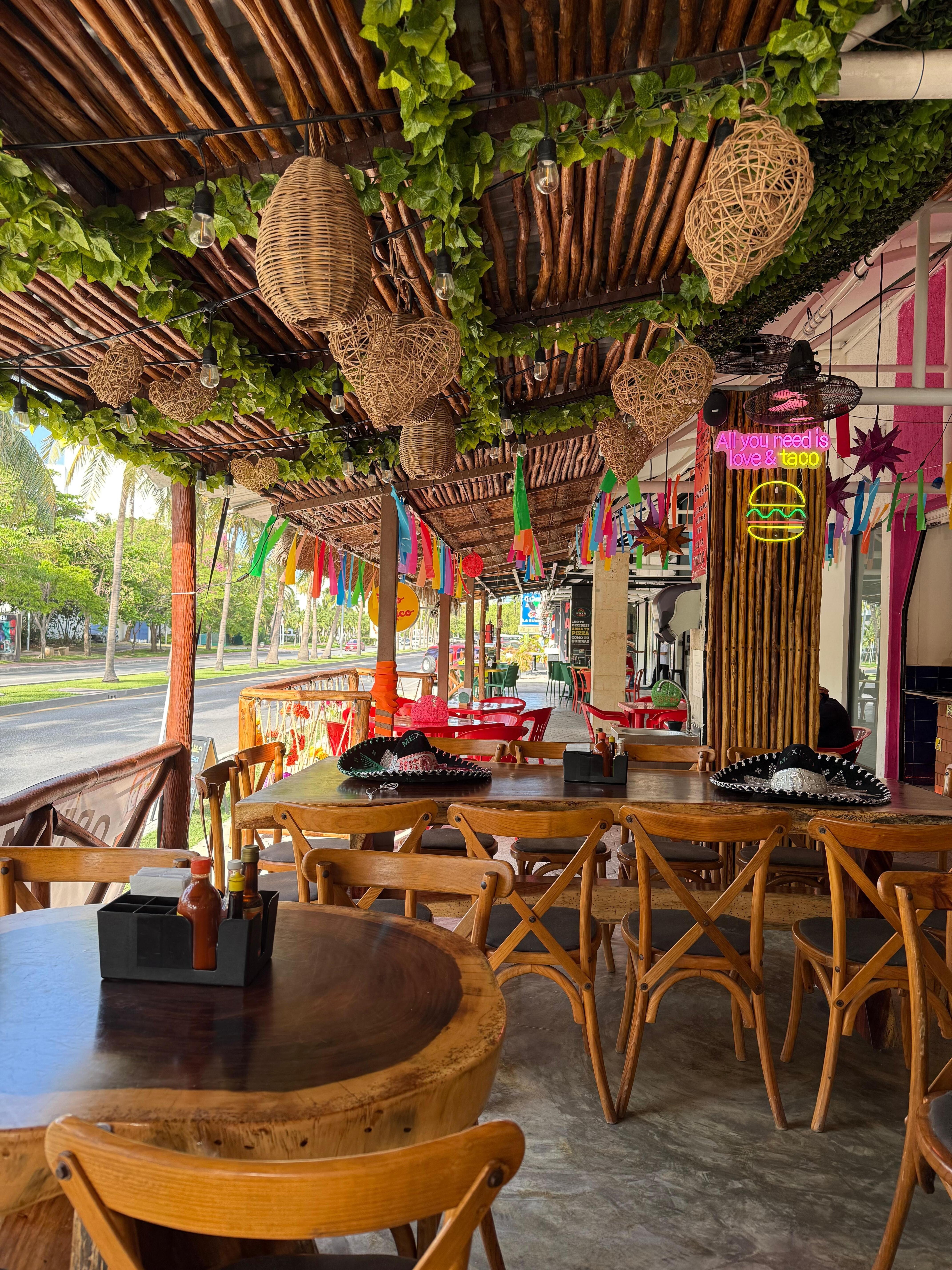 Tacos at walking distance 