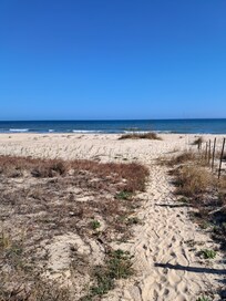 Path from alley Beach access