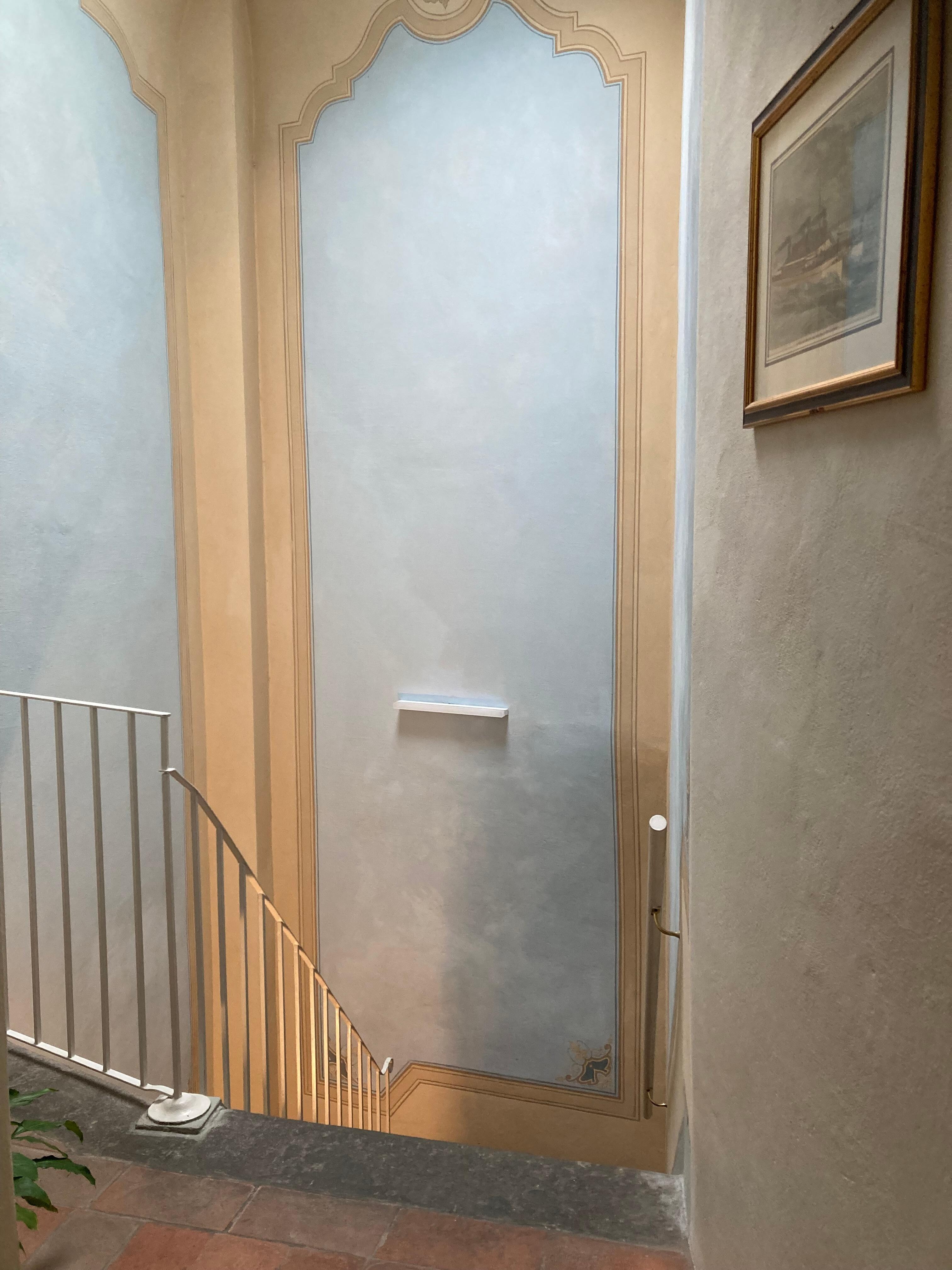 Stone stairs, no elevator.