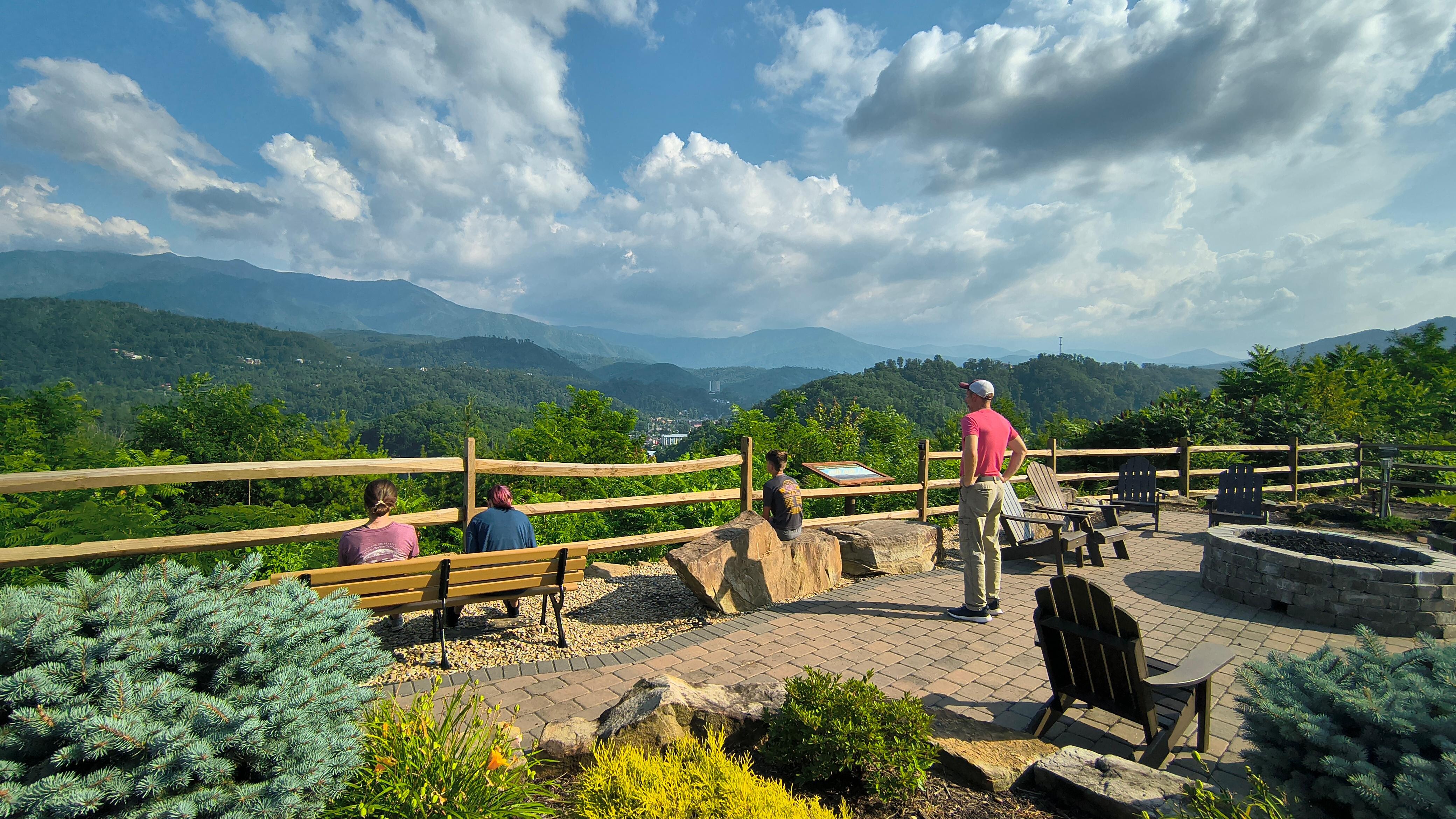 An attempt at capturing the view from one of the scenic spots 